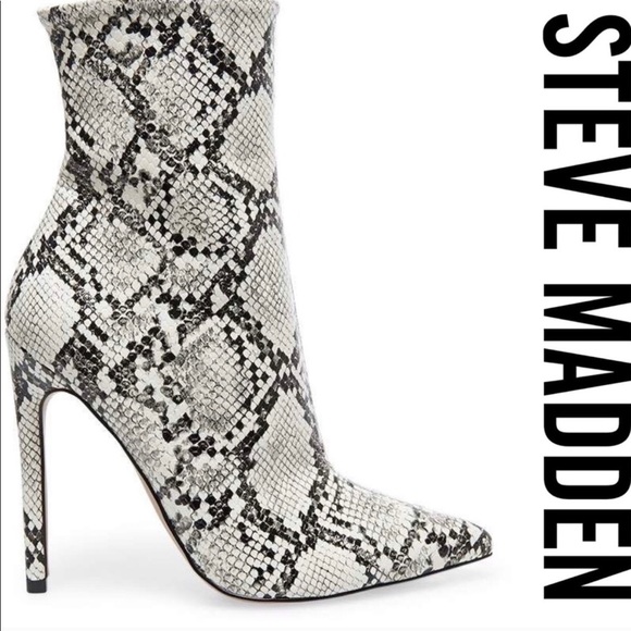 Steve Madden whimsy snake-print boots black/white - Picture 5 of 8